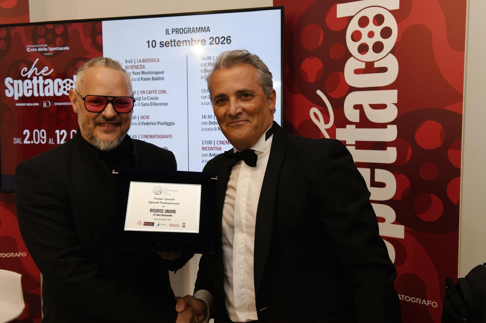 Fabio Bastianello e Mauro Sabella con il Premio “Sguardo Contemporaneo”